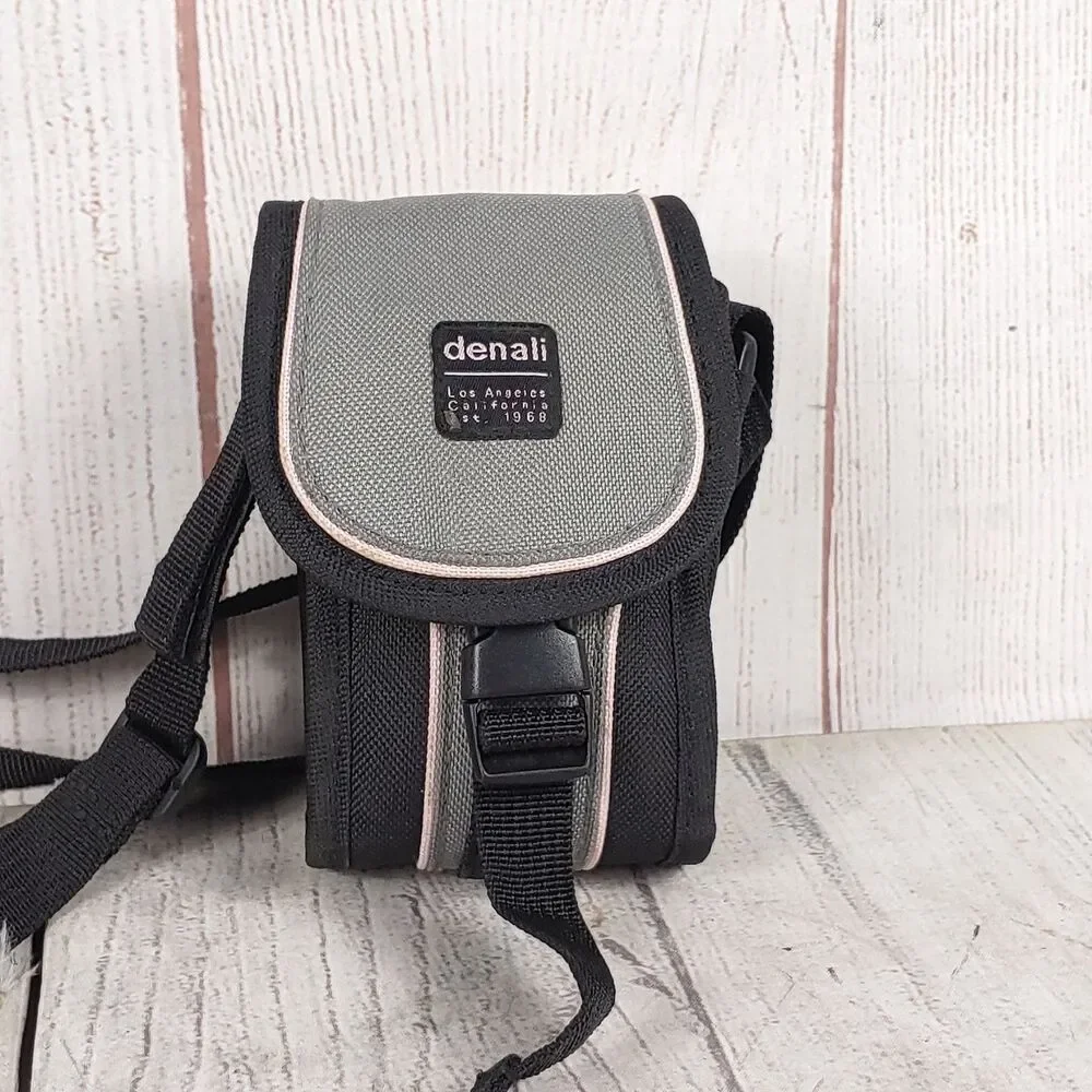 Vivitar Vivicam 8400 Digital Camera W/ Case - 8.0MP Silver Y2K - TESTED WORKING